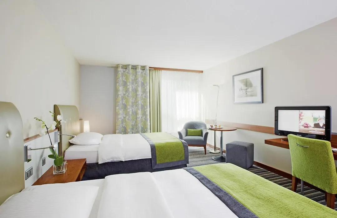 Moevenpick Hotel Zurich Airport-1