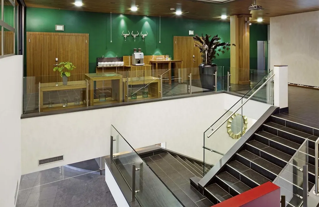 Moevenpick Hotel Zurich Airport-1