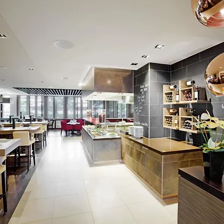 Moevenpick Hotel Zurich Airport-3